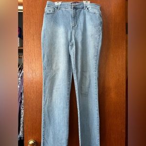 Gloria Vanderbilt Amanda jeans size 8